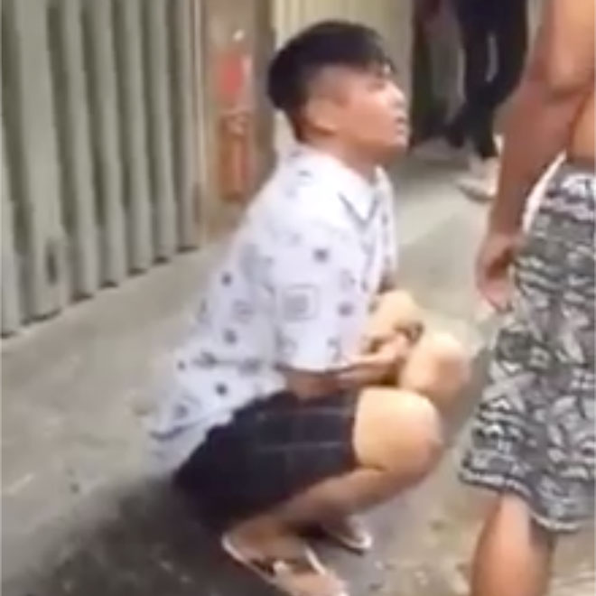 Tạm giữ hình sự thanh niên dùng ngón tay giả làm hung khí cướp xe của tài xế GrabBike tại Sài Gòn