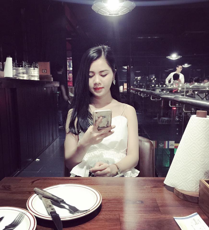 Em bé quyền lực khiến Công Phượng, Xuân Trường tự tay mua bỉm cho, ngắm nhan sắc mẹ bé ai cũng ngây ngất