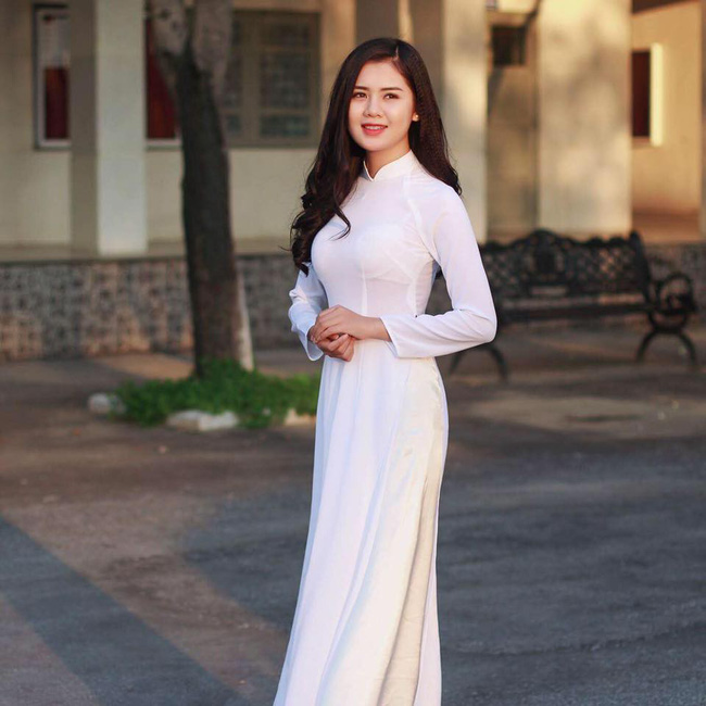 Em bé quyền lực khiến Công Phượng, Xuân Trường tự tay mua bỉm cho, ngắm nhan sắc mẹ bé ai cũng ngây ngất