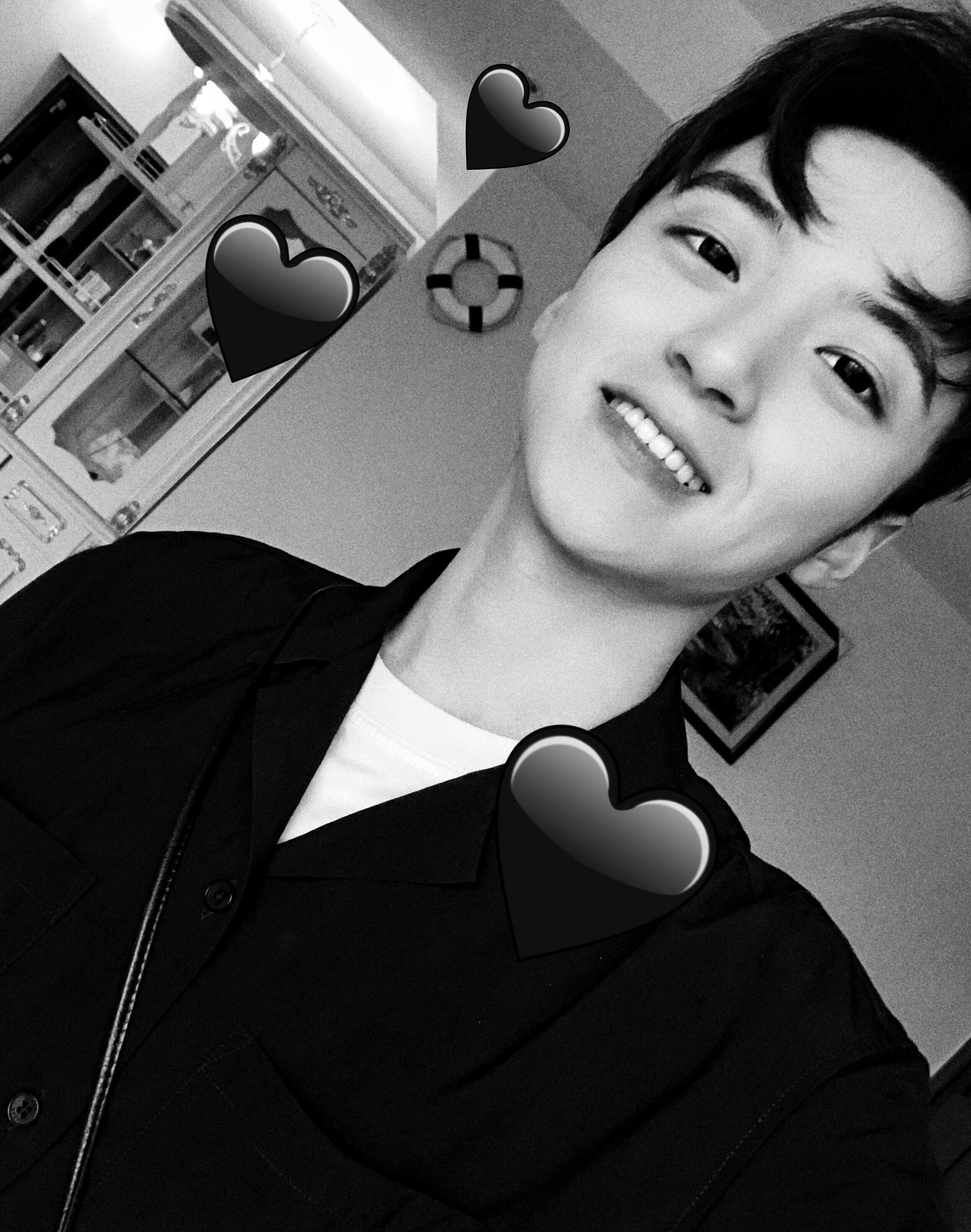 Từng bị bạn trêu đến sợ đi học vì béo, chàng trai giảm 20kg hóa hot boy đầy thu hút