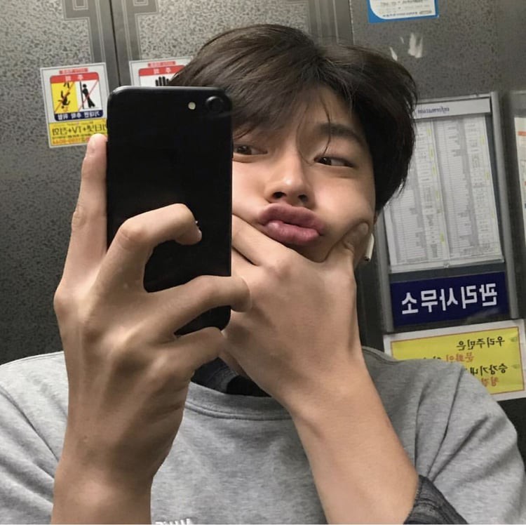 TẾT = Tôi Ế Tiếp, cách định nghĩa siêu lầy lội mà đúng chẳng thể chối cãi