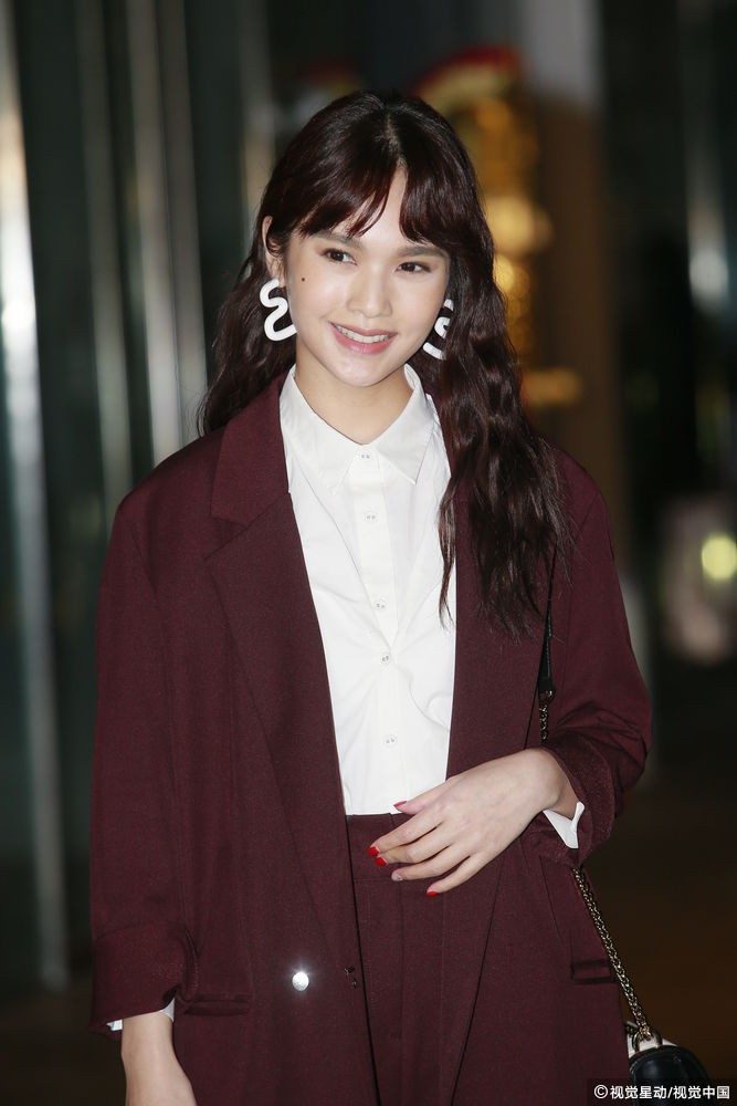 Đám cưới hoành tráng của Chung Hân Đồng: Ông trùm showbiz Hong Kong, con gái tài phiệt Macau cùng dàn sao hạng A tề tựu đông đủ