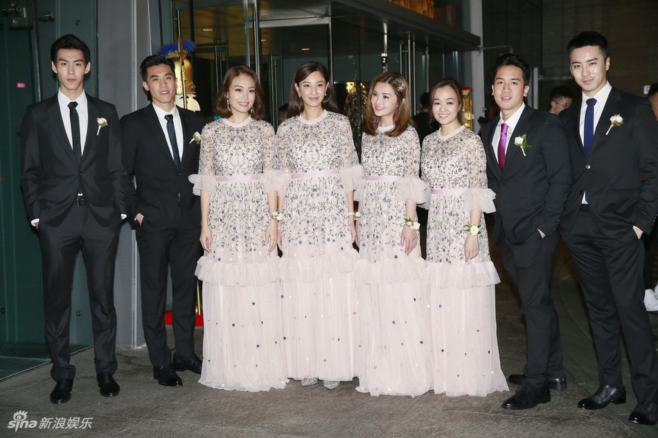 Đám cưới hoành tráng của Chung Hân Đồng: Ông trùm showbiz Hong Kong, con gái tài phiệt Macau cùng dàn sao hạng A tề tựu đông đủ