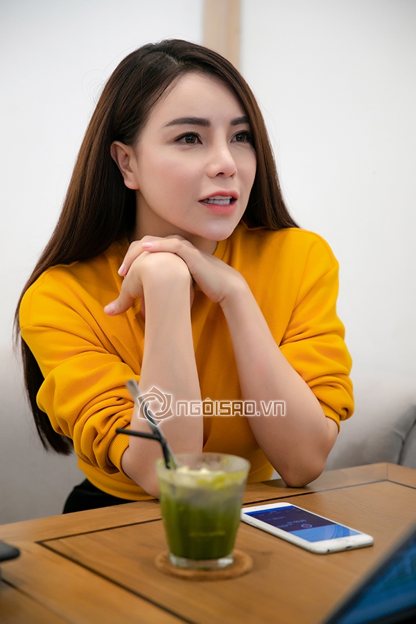 Trà Ngọc Hằng: Khi mang thai, tôi không dám về quê. Tôi hay khóc và cảm thấy mình rất yếu đuối