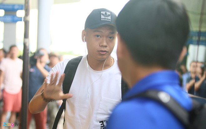 Bạn gái 10X xinh xắn, yêu 2 năm của hậu vệ Nguyễn Thành Chung