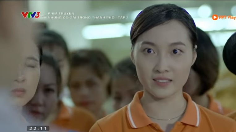 Những cô gái trong thành phố tập 2: Trúc thành kẻ trộm, Cúc bị gã quản đốc gạ tình