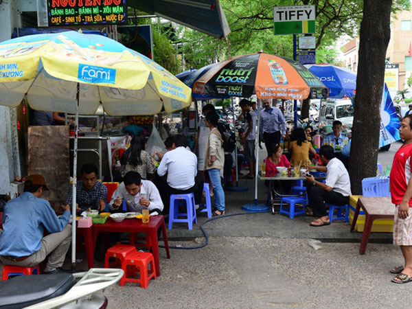 Ngành thuế muốn đưa xe ôm, quán cóc vào dữ liệu quản lý