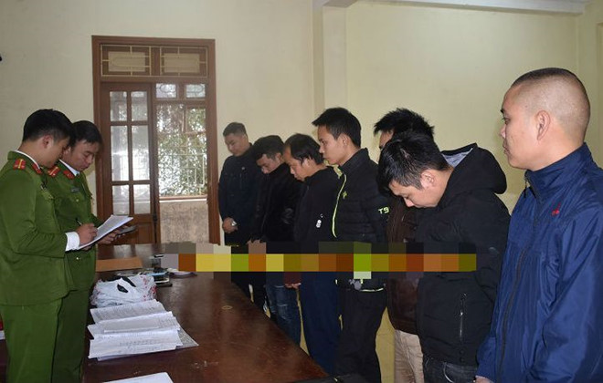 Phá 2 ổ đánh bạc xóc đĩa ở Ninh Bình, thu giữ hơn 200 triệu đồng