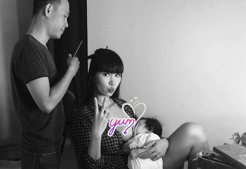 12 mỹ nhân vòng 1 ngoại cỡ vén áo cho con bú đẹp đến nghẹt thở