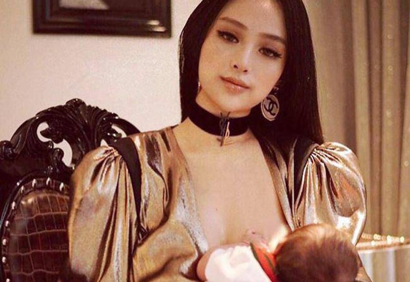 12 mỹ nhân vòng 1 ngoại cỡ vén áo cho con bú đẹp đến nghẹt thở