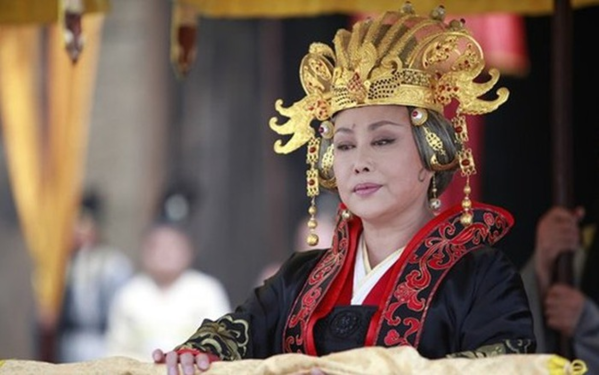 Cuộc đời nhiều thăng trầm của Võ Tắc Thiên Tư Cầm Cao Oa