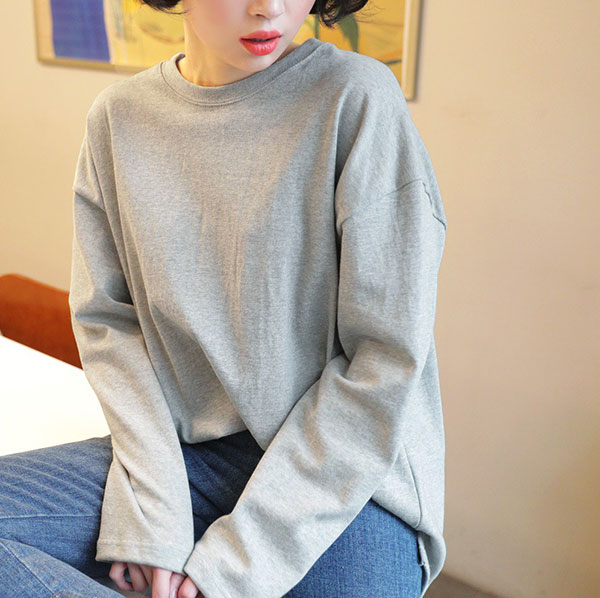 3 mẫu áo mỏng nhẹ, quá hoàn hảo cho tiết trời ai cũng than nóng như mùa hè này