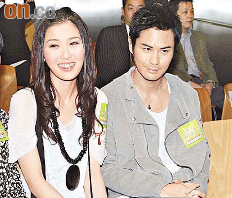 Trịnh Gia Dĩnh - Châu Lệ Kỳ: Cặp tình nhân xứng đôi nhất Cbiz và chuyện tình 5 năm tan vỡ vì kẻ thứ 3 khiến nhiều người tiếc nuối