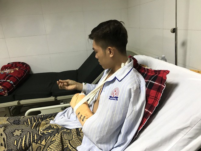 Khởi tố kẻ chặt tay tài xế ô tô sau va chạm ở chợ