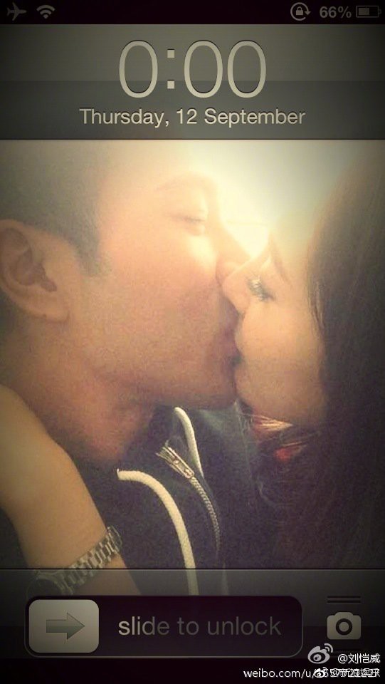 Trước khi ly hôn, Dương Mịch - Lưu Khải Uy từng có những khoảnh khắc mặn nồng đến rụng tim