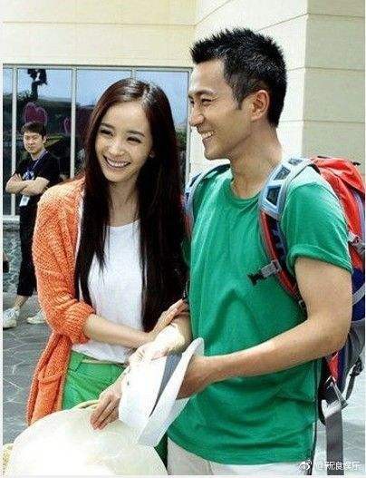 Trước khi ly hôn, Dương Mịch - Lưu Khải Uy từng có những khoảnh khắc mặn nồng đến rụng tim