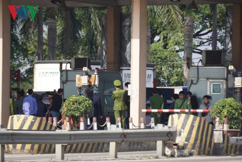 BOT Bắc Thăng Long-Nội Bài: Dân muốn dừng thu, Bộ GTVT than khó