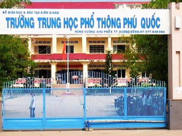 Lộ đề thi Toán, hàng trăm học sinh lớp 11 phải thi lại