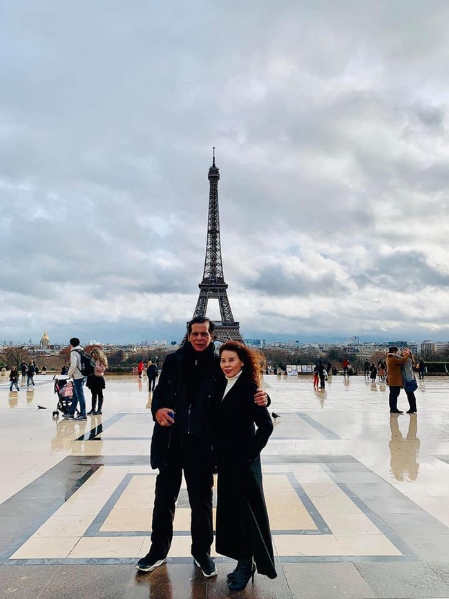 Kim Lý đưa đại gia đình Hồ Ngọc Hà sang Pháp nghỉ dưỡng, cưng chiều hết mực Subeo