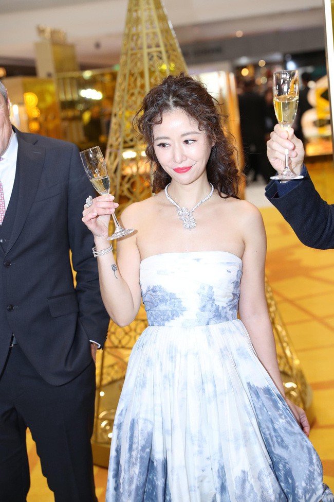 2018 - Năm đại hạn của Lâm Tâm Như: Bị truyền thông dìm hàng tơi tả, cưới chồng nhưng suốt ngày bị dọa ly hôn