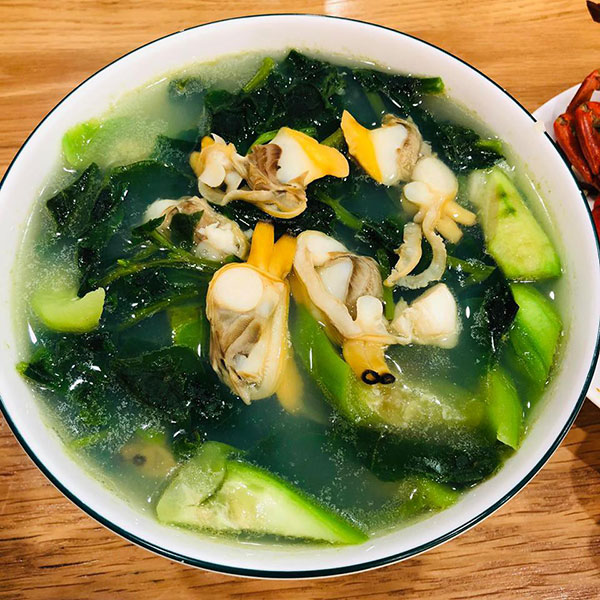 Bà xã xinh đẹp tiết lộ về sở thích đổ mồ hôi mỗi khi cần xả stress của Shark Hưng