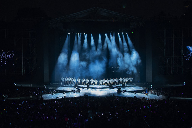 Chùm ảnh đẹp trong liveshow Ten On Ten của Đông Nhi: Xứng đáng là đêm diễn đỉnh nhất Việt Nam năm 2018!