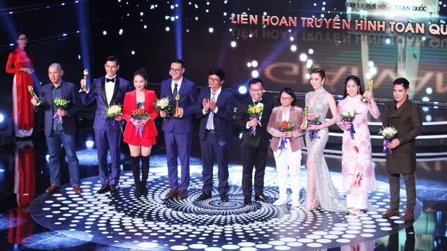 Gạo Nếp Gạo Tẻ thắng lớn tại Liên hoan Truyền hình toàn quốc 2018 Gạo Nếp Gạo Tẻ thắng lớn tại Liên hoan Truyền hình toàn quốc 2018