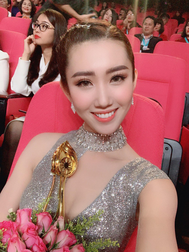 Gạo Nếp Gạo Tẻ thắng lớn tại Liên hoan Truyền hình toàn quốc 2018 Gạo Nếp Gạo Tẻ thắng lớn tại Liên hoan Truyền hình toàn quốc 2018