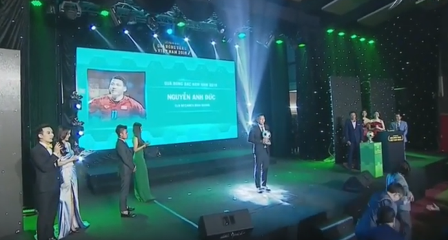 Quả bóng vàng 2018, Quang Hải xứng đáng nhưng dân mạng bức xúc đòi trả lại công bằng cho Anh Đức?