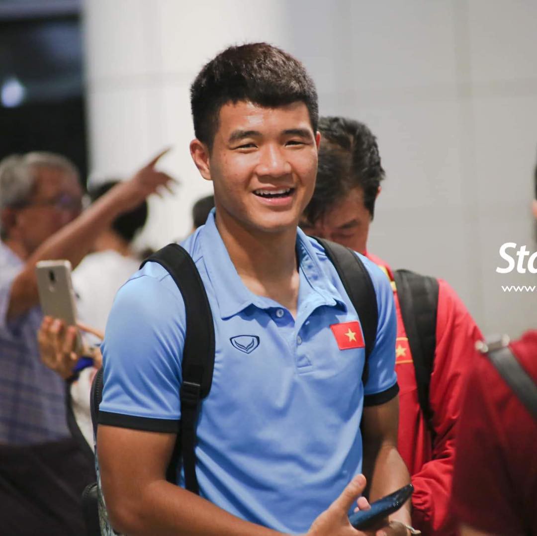 Nhanh nhảu vào chúc mừng sinh nhật công chúa béo bạn gái Duy Mạnh, Đức Chinh để lộ sở thích cực điệu