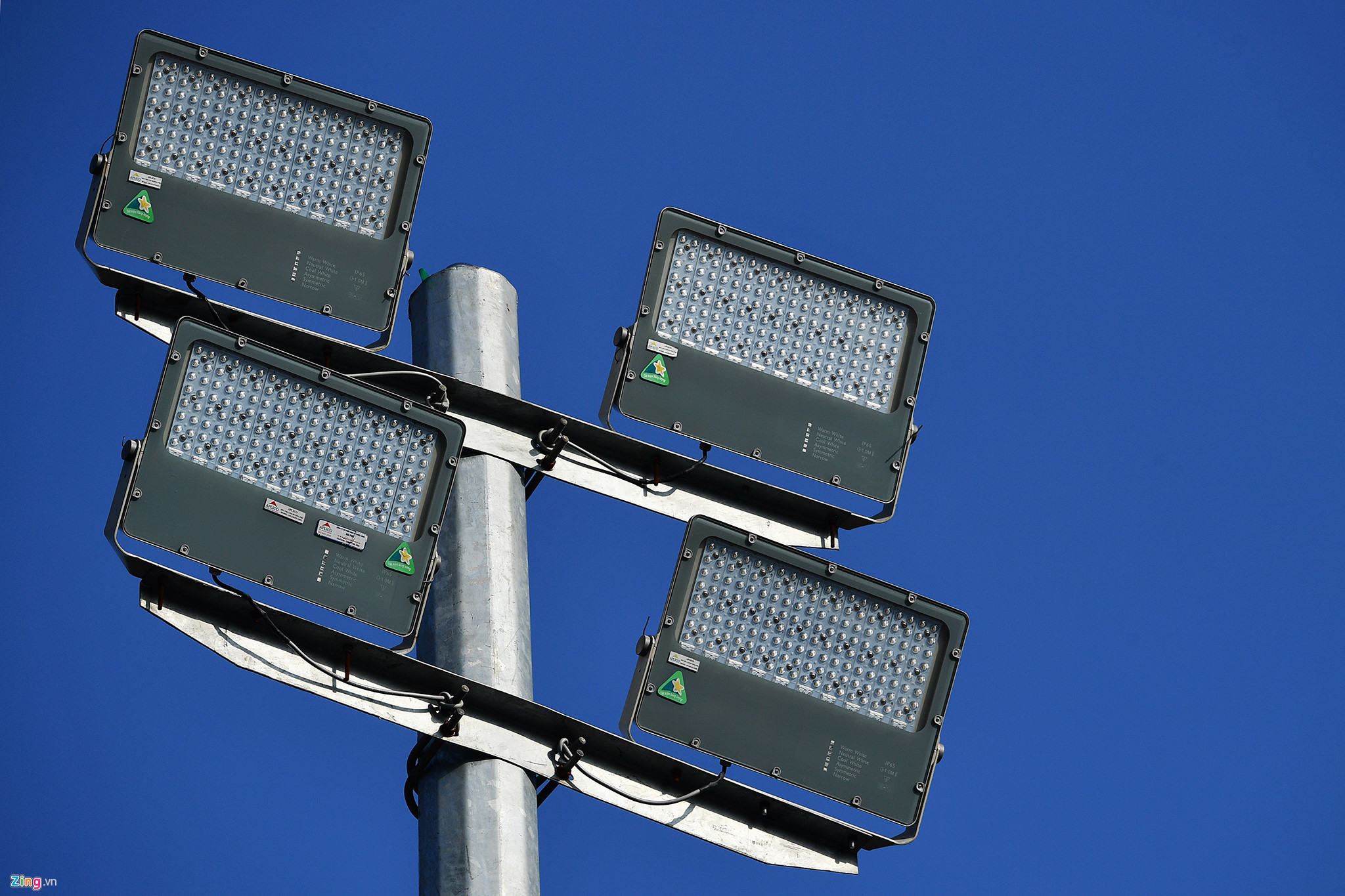 Video ảnh: Cảnh sắc kỳ vĩ hai bên cao tốc Hạ Long - Vân Đồn sắp thông xe