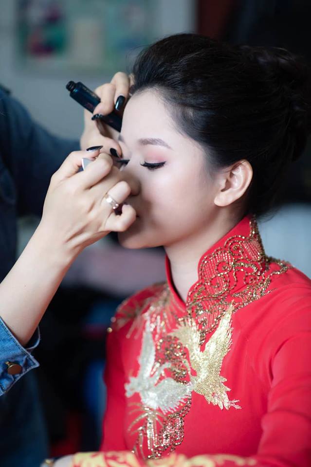 HOT: Nữ nhà văn đình đám Huyền Trang Bất Hối lên xe hoa với người yêu cũ