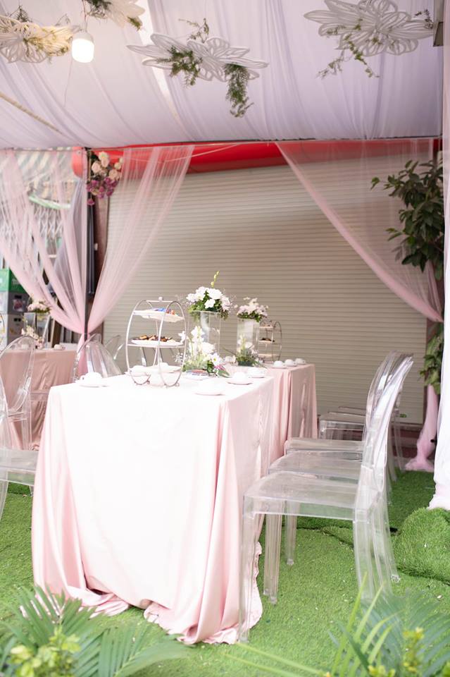 HOT: Nữ nhà văn đình đám Huyền Trang Bất Hối lên xe hoa với người yêu cũ