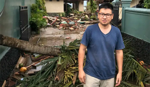 Quyết định chớp nhoáng cứu mạng du khách khỏi sóng thần ở Indonesia