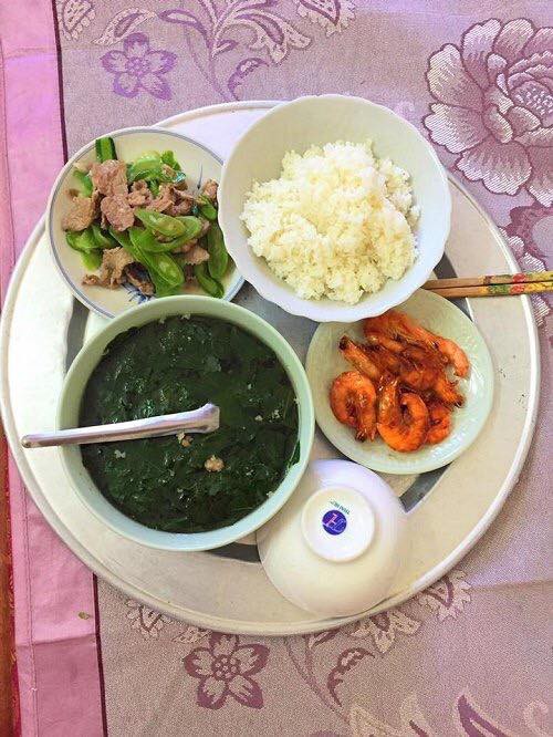 Khoe mâm cơm cữ mỗi ngày một kiểu, mẹ 2 con khiến hội chị em ghen tị phát cuồng vì..chồng nhà người ta