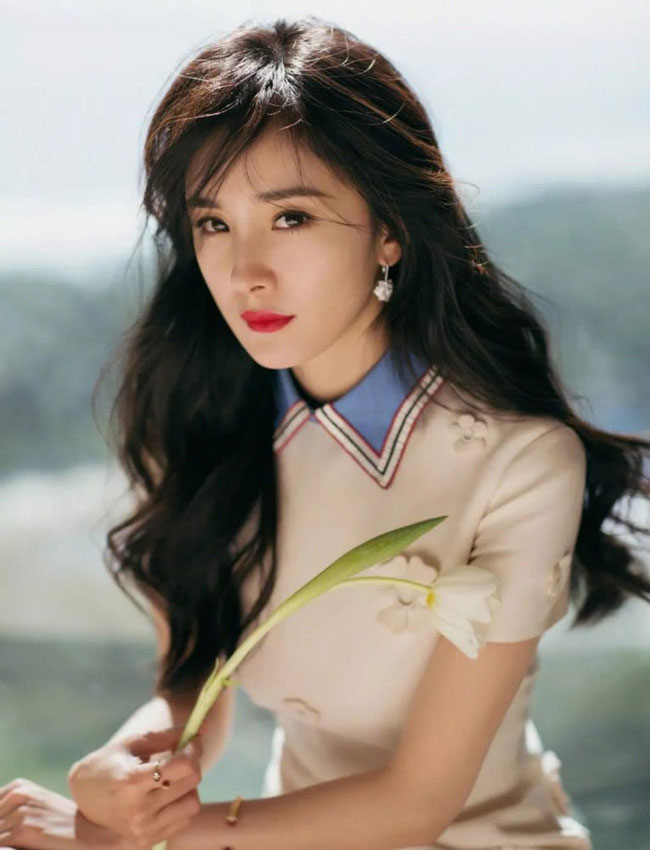 Hé lộ lý do Dương Mịch và Lưu Khải Uy ly hôn: Mọi nguồn cơn xuất phát từ một người phụ nữ? Hé lộ lý do Dương Mịch và Lưu Khải Uy ly hôn: Mọi nguồn cơn xuất phát từ một người phụ nữ?