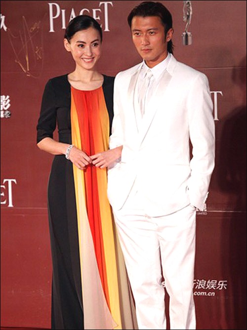 SỐC: Cha đẻ của cậu con trai thứ ba mà Trương Bá Chi vừa hạ sinh là Tạ Đình Phong, cặp đôi rục rịch chuẩn bị tái hôn