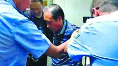 Sát thủ máu lạnh đền mạng sau 30 năm lẩn trốn