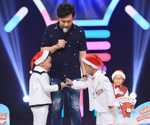 Cậu bé 5 tuổi vụt mất 10 triệu, MC Trấn Thành quy tội về đội trưởng Dương Lâm và Khả Như