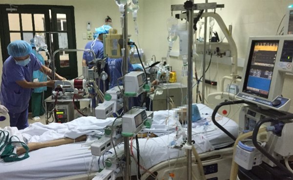 Thanh niên 17 tuổi bị ung thư phổi được ghép cùng lúc 2 lá phổi