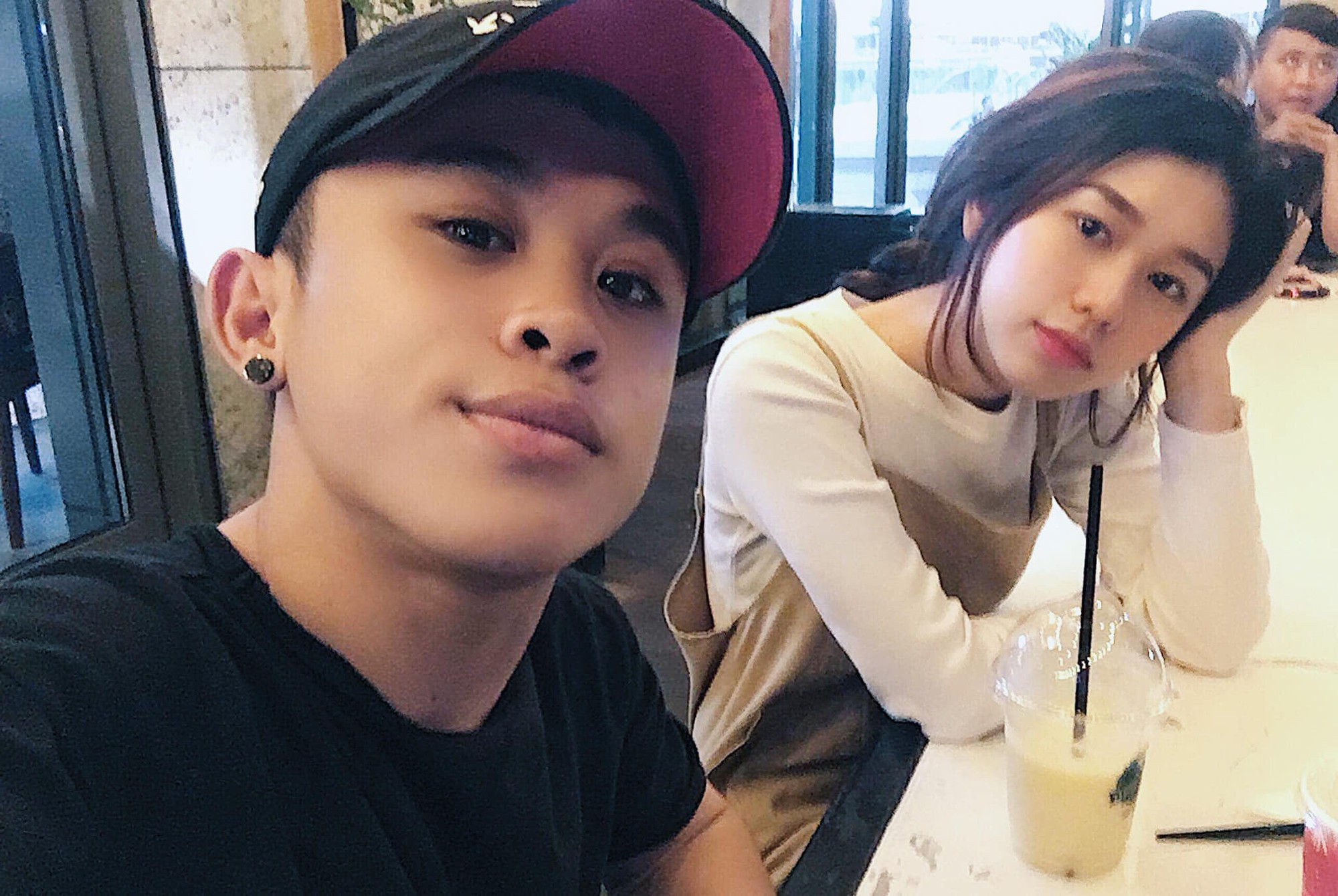 Sau 2 năm chia tay bạn gái người mẫu, chàng lùn 1m26 Trần Xuân Tiến đang hẹn hò với người mới xinh như hot girl?