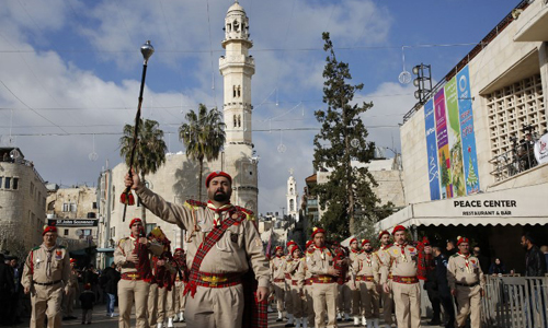 Người dân khắp thế giới đổ về nơi Chúa giáng sinh