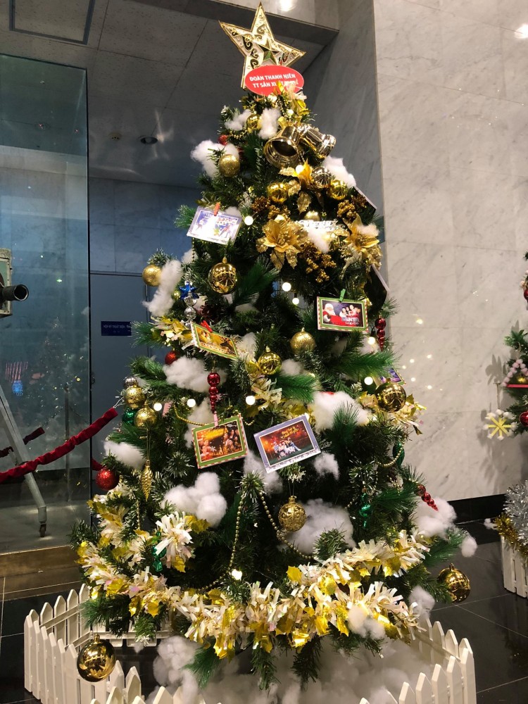 VTV tung poster hài hước cho loạt phim Việt đình đám nhân mùa Noel