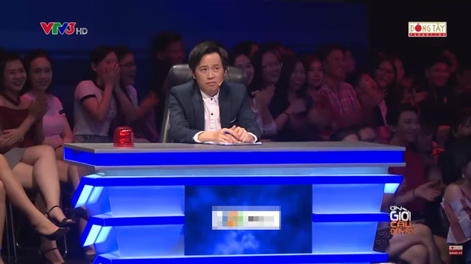 Trấn Thành ôm chặt Hòa Minzy khiến Hoài Linh khó chịu?