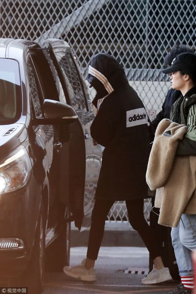 Lần đầu xuất hiện sau tuyên bố ly hôn Dương Mịch đã làm điều lạ lùng này