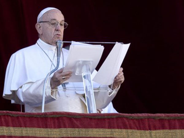 Giáo hoàng kêu gọi hòa bình tại Yemen, Syria trong lễ ban phép lành