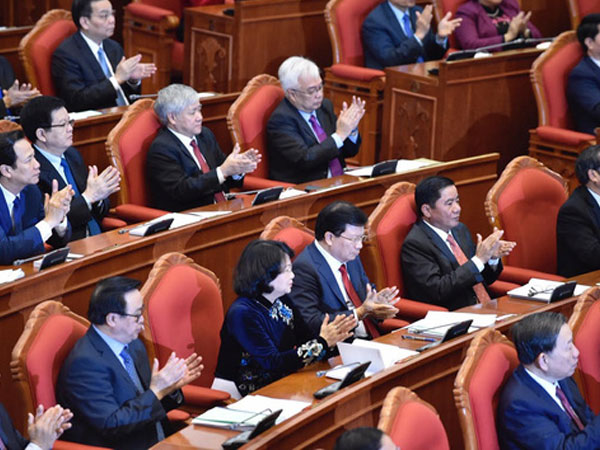 Đã lấy xong phiếu tín nhiệm Ủy viên Bộ Chính trị, Ban Bí thư