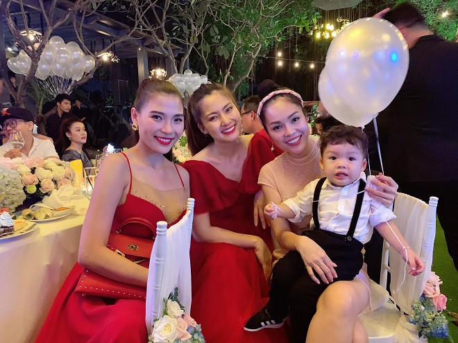 Đám cưới Trương Nam Thành ở Sài Gòn: Cô dâu chú rể không chụp ảnh chung, nhiều điều cấm