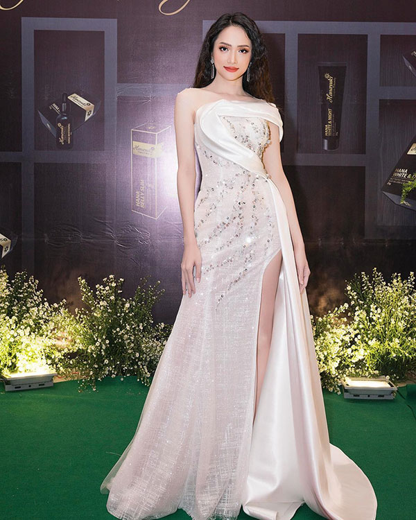 Mỹ nhân Việt và những bộ cánh dạ hội đẹp nhất năm 2018