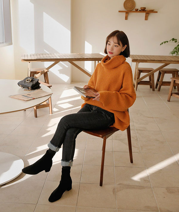 Mùa lễ hội, các nàng sẽ chẳng thể bỏ qua áo len màu mè cùng bí kíp diện vừa xinh lại nổi bần bật sau